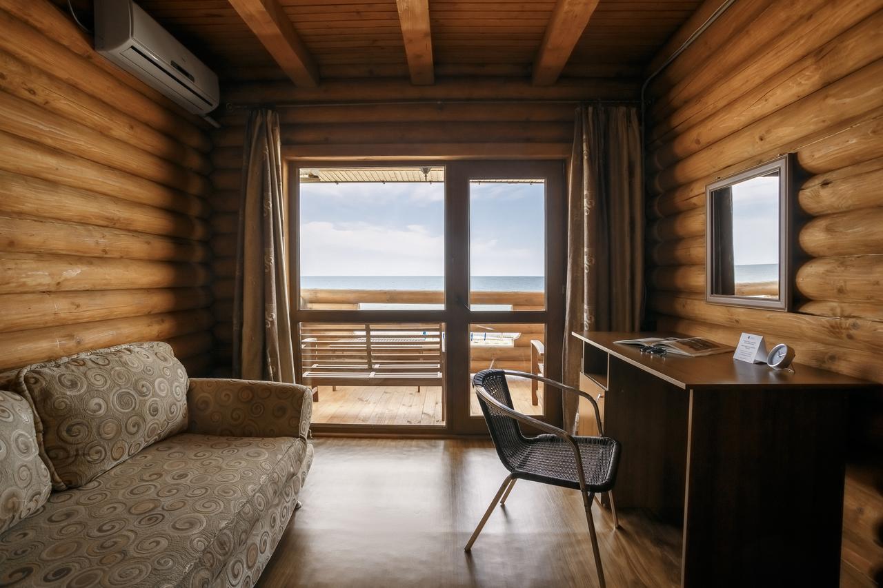 Ensenada Otel Gribovka Dış mekan fotoğraf